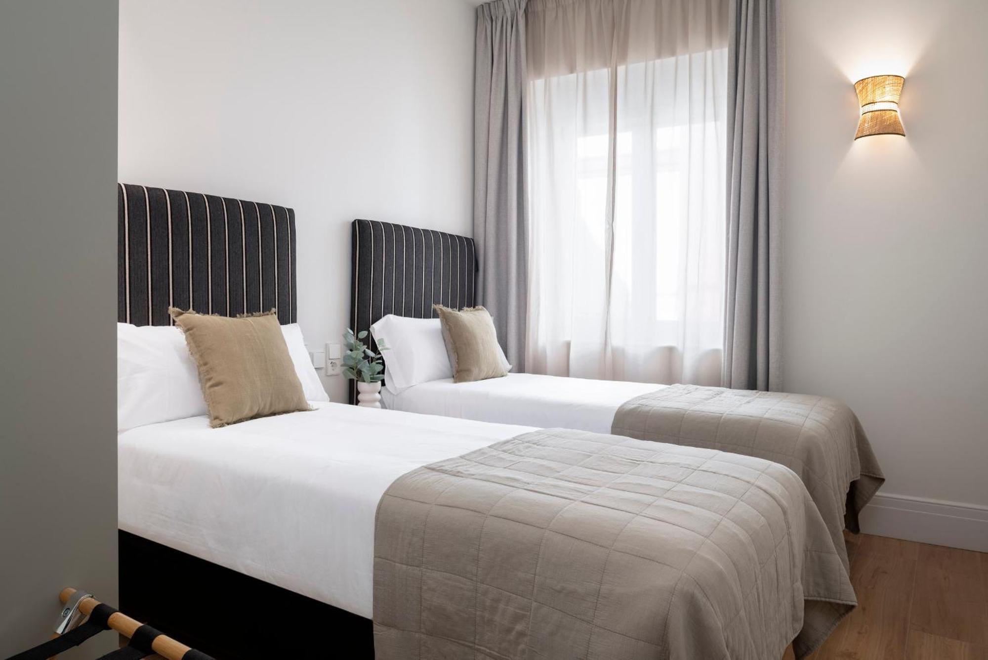 Magno Apartments Pureza Siviglia Esterno foto